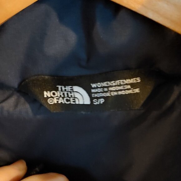The North Face navy blue Thermoball puffer jacket - Picture 5 of 6